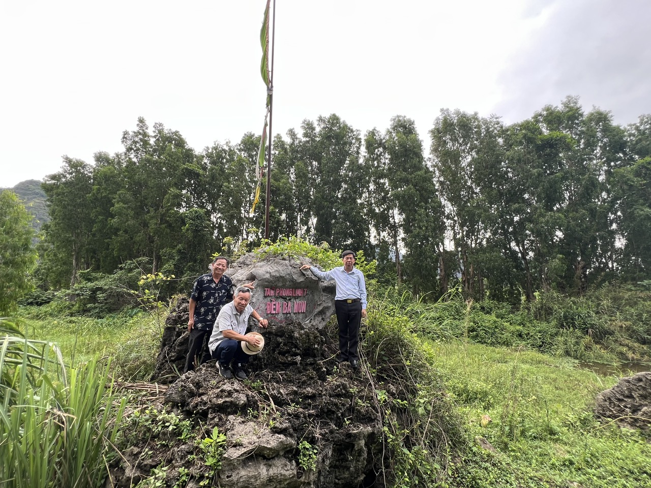 HỌ MAI NINH BÌNH VÀ HÀNH TRÌNH VỀ ĐỀN THIÊNG BA NON