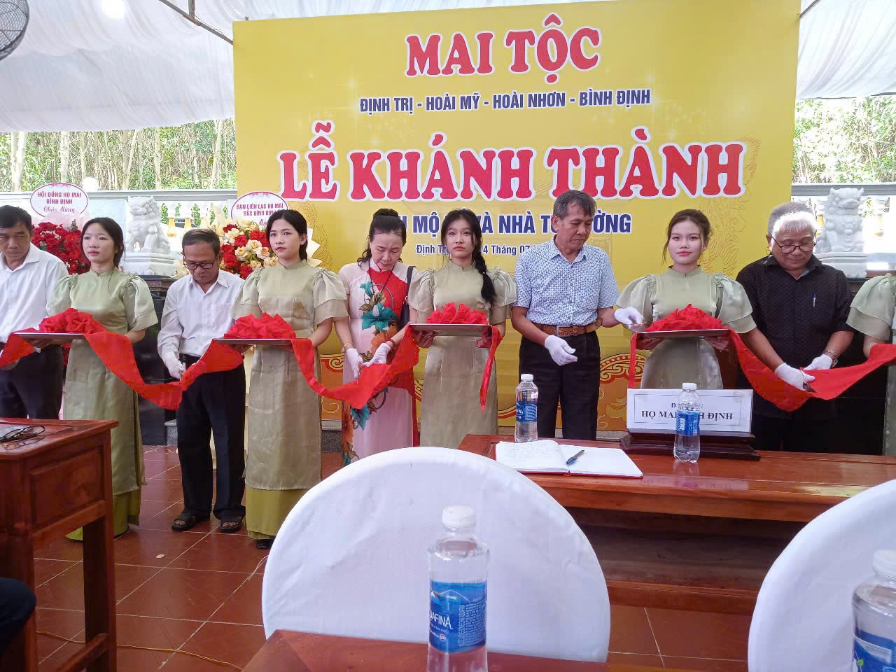 CHI HỌ MAI ĐỊNH TRỊ KHÁNH THÀNH KHU MỘ TỔ VÀ NHÀ TỪ ĐƯỜNG