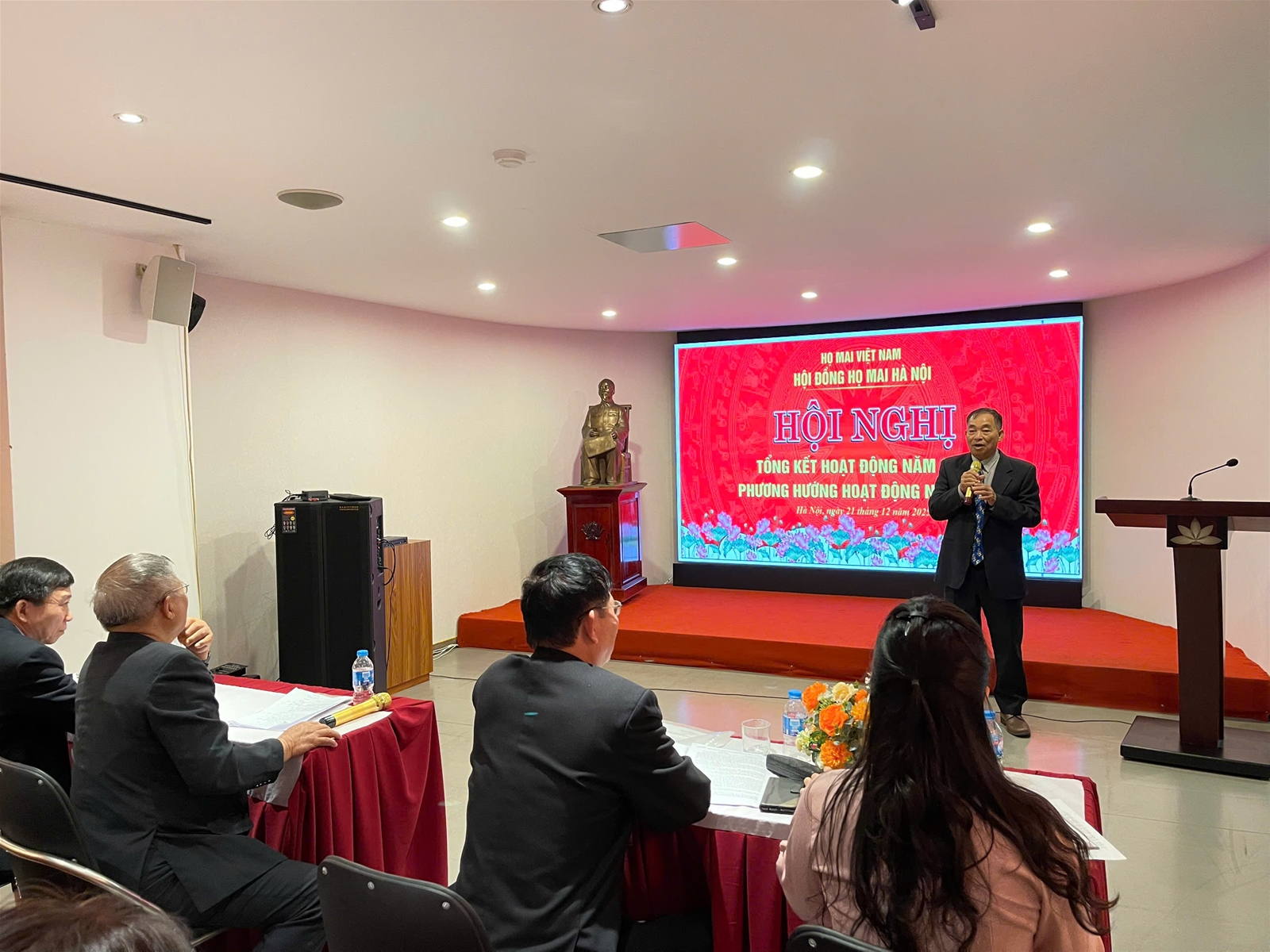 HỌ MAI HÀ NỘI TỔ CHỨC HỘI NGHỊ TỔNG KẾT NĂM 2025: GẮN KẾT DÒNG TỘC, VINH DANH THẾ HỆ TRẺ