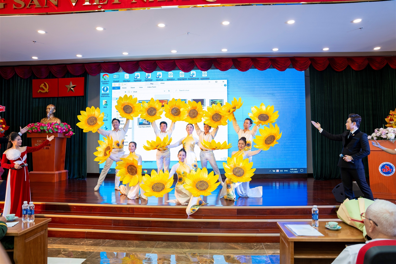 Ra mắt phim tài liệu: Phó Đô đốc Mai Xuân Vĩnh Anh hùng 